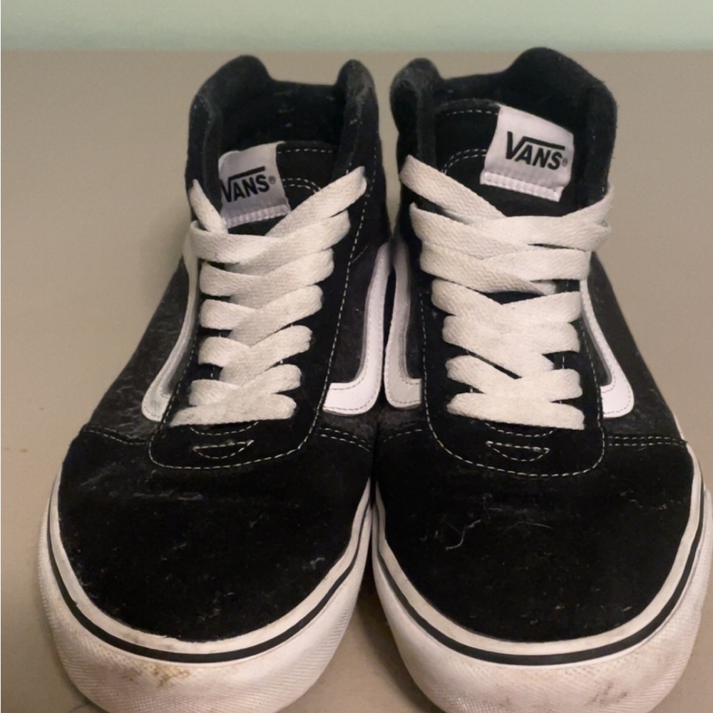 SOLD ON EBAY Vans black and white Sk8-Hi high-top shoes